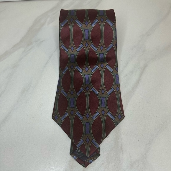 Vintage Halston silk necktie - Picture 1 of 3